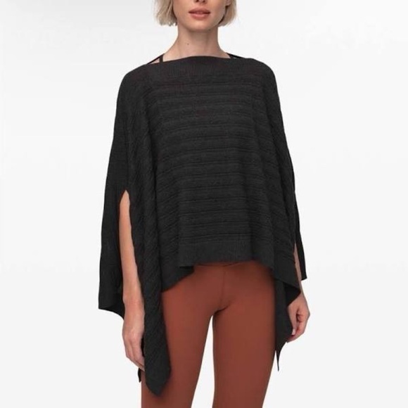 lululemon athletica Sweaters - Lululemon Forward Flow Poncho Grey Ribbed Knit Cape One Size
